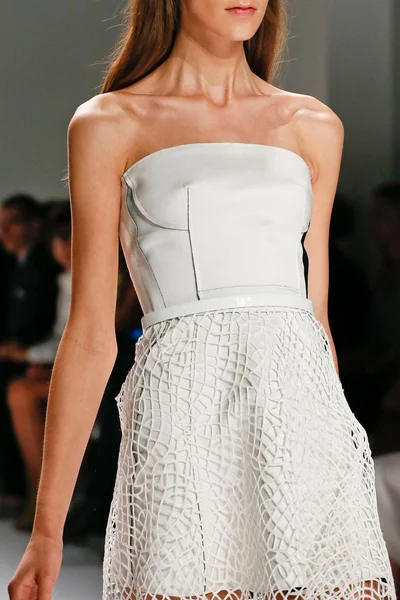 Look 30